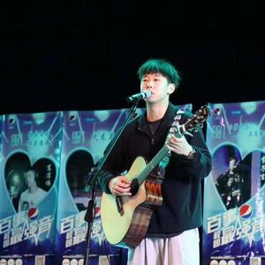 大鸡巴操逼的视频
